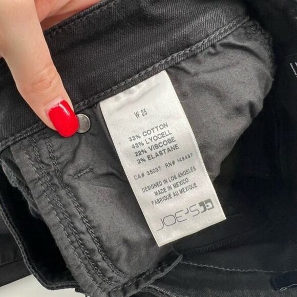 Joe's 25 Skinny Jeans Black Distressed NEW - Picture 6 of 7